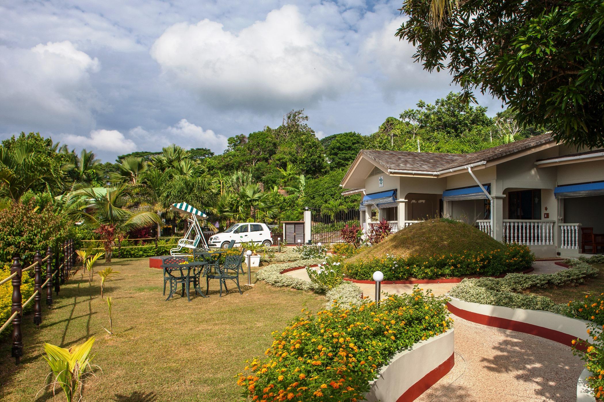 Le Relax Hotel And Restaurant Anse Royale Exterior foto